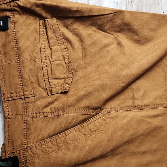 George, Men's Gold bermuda short. In great condition, Sz 34 - Picture 2 of 6